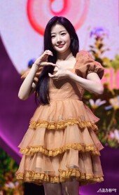 피프티 피프티 예원, 상큼한 미소로