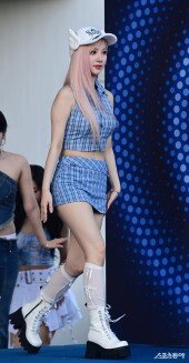 비비지 은하, 시선 사로잡는 패션