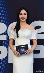 황인혜, 펩시페스타 블루카펫 MC 맡았어요