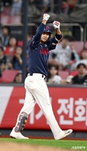 동점타 손호영 ‘경기는 이제부터’