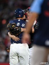 장성우 ‘한 시즌 수고했습니다’