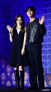 한소희-박서준, ‘경성크리처’ 시즌2로 만나요