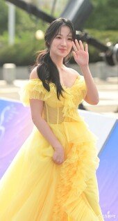 김혜윤, 사랑스러움 그 자체