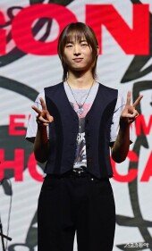 드래곤포니 권세혁, 긴장한 브이