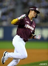 투런포 장재영 ‘경기는 이제부터’