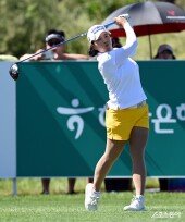 안선주, ‘과감한 티샷’