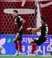 린가드, 놓치면 안되는데