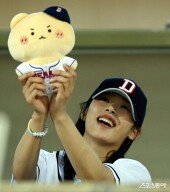 뉴진스 ‘두산 승리를 응원~’