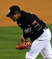 포효하는 쿠에바스 ‘6이닝 무실점~’