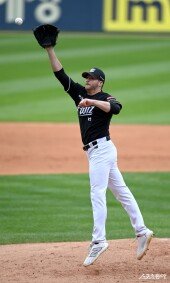 벤자민 ‘점프 캐치’