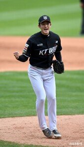 고영표 ‘삼진으로 이닝 종료’