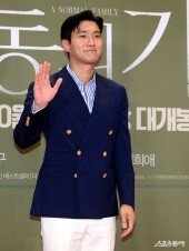 시사회 참석 최시원 ‘시원한 매력~’