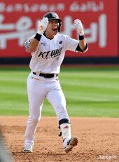 오윤석, 3-3 동점 적시타!