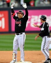 김현수 ‘5-5 동점 적시타!’