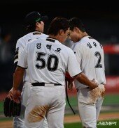 강백호-심우준, 끝내기 승리 공 꼭 챙겨