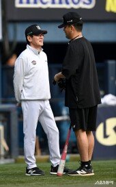 이강철 감독 ‘컨디션 좋지