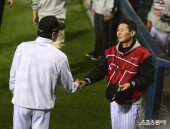 염경엽 감독 ‘수고하셨습니다’