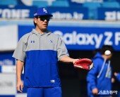 강민호, 가볍게 훈련 시작