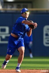 이재현, 노을빛 받으며