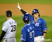 류지혁 ‘팀 첫 안타’