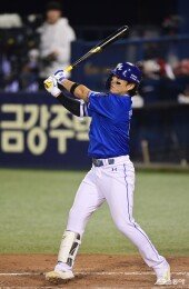 류지혁, 삼성의 첫 안타