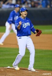 김태훈 ‘병살타로 이닝 끝’