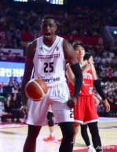 라렌 ‘덩크슛 포효’