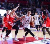 배병준 ‘수비 사이로’