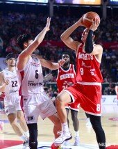 안영준 ‘첫 승을 향해’