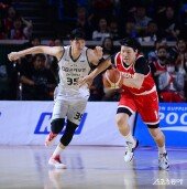 최부경 ‘루즈볼 잡고’