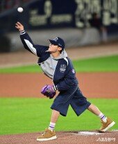 제이홉, 하루 연기된 시구