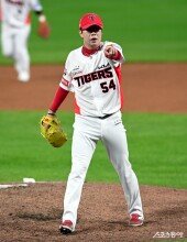 양현종, 헛스윙 맞아요~