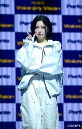 트리플에스 VV 정혜린, 귀여운 브이