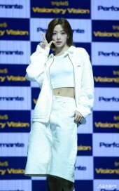 트리플에스 VV 니엔 ‘고성능 브이’