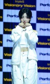 트리플에스 VV 박소현 ‘야~옹’