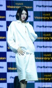 트리플에스 VV 신위, 카리스마 포즈