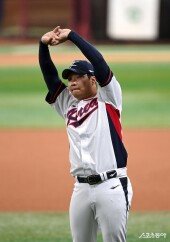 문보경 ‘스트레칭’