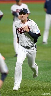 홍창기 ‘질주한다’