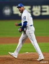 포효하는 레예스 ‘내가 에이스!’