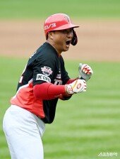 김태군, 만루 쐐기 홈런 폭발!