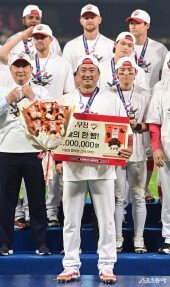 결승타 수상한 김태군