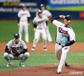 수비 훈련하는 소형준