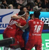 신영석 ‘서브로 경기 끝’