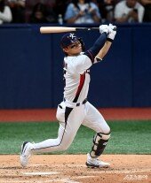 김도영, 잘 맞은 타구가 정면이네