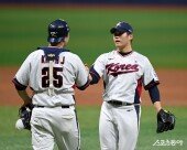 박영현 ‘승리의 하이파이브’