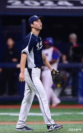 엄상백, 아쉬운 실점