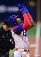 기베르트, 동점 솔로포 쾅!