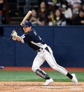 신민재 ‘8회는 빅이닝’