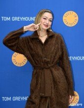 지지 하디드 ‘K문화 볼콕~’