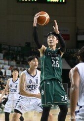 강상재 ‘레이업슛’